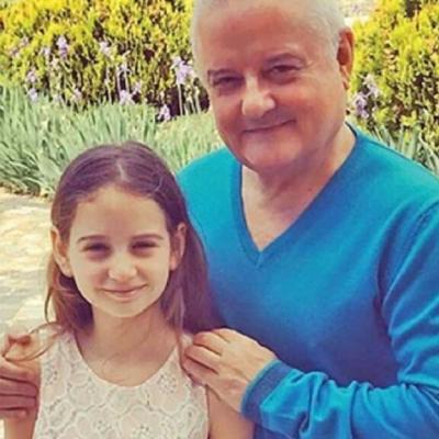 Reîntâlnire emoționantă la aeroport: Irinel Columbeanu și-a strâns fiica în brațe, după 6 ani de cand a plecat din România