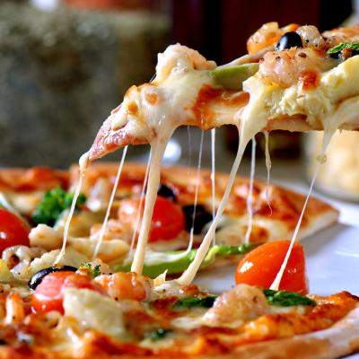 Pizza de casă: Cum să aduci gustul Italiei în bucătăria ta